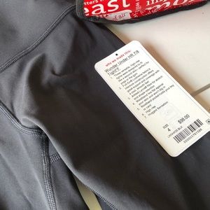 Lulu lemon winder under 7/8 luxtreme fabric